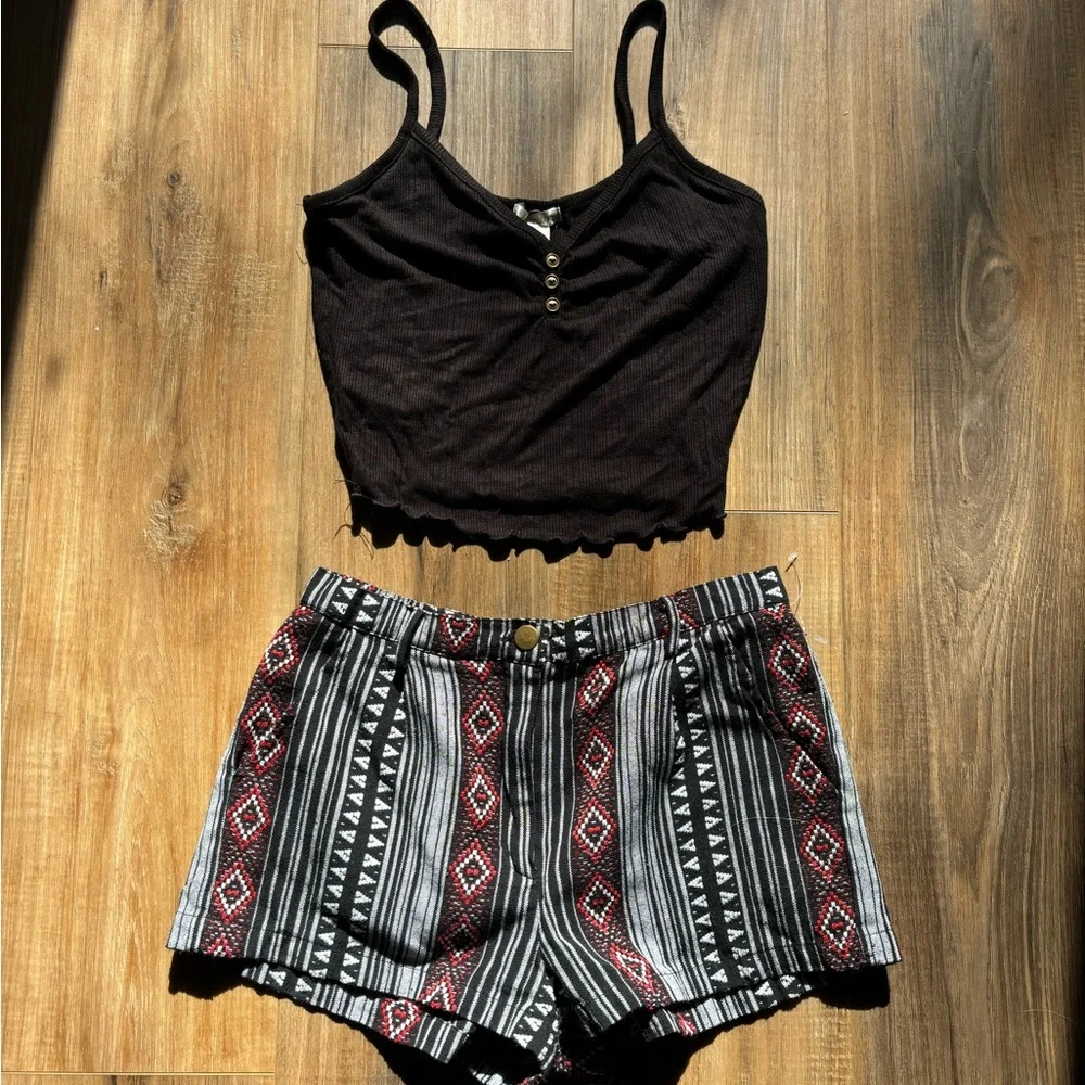 Shorts Set - Picture 1 of 1